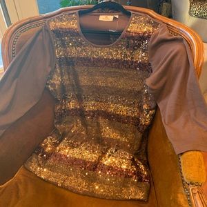 Scoop neck elbow length sequined top